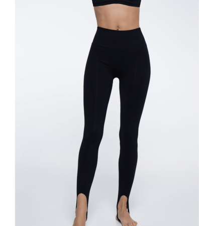 Cпортивные бесшовные леггинсы со штрипками