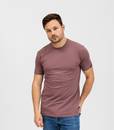 Чоловіча однотонна футболка