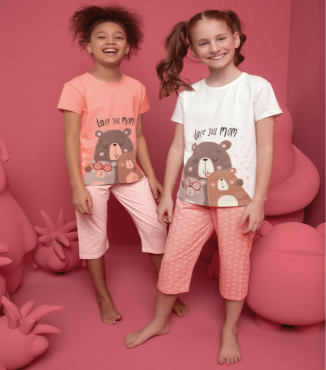 Піжама футболка і капрі з малюнком