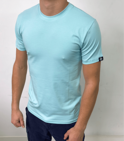 Чоловіча однотонна футболка