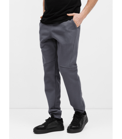 Мужские спортивные штаны с дополнительными швами