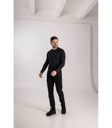 Мужской однотонный лонгслив