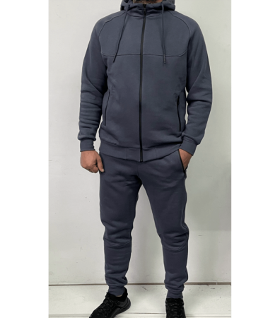 Теплый спортивный мужской костюм больших размеров
