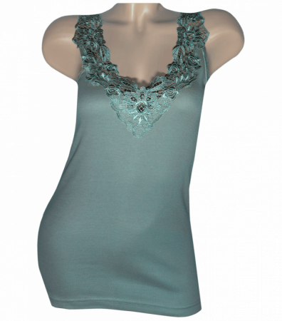 Ажурна майка на широких бретельках