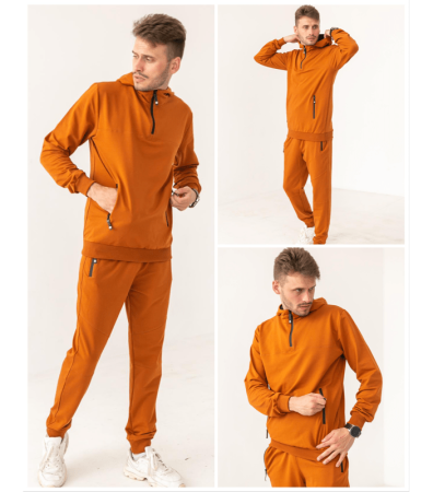 Мужской спортивный костюм