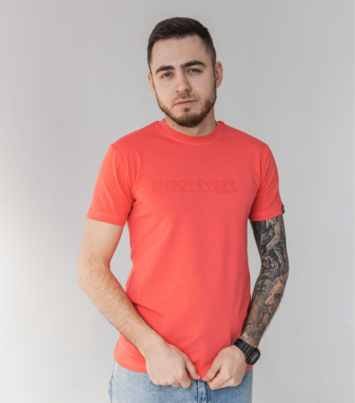 Чоловіча футболка з написом ENJOY EVERY
