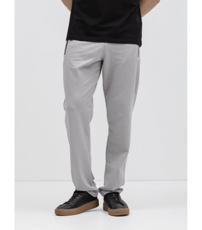 Прямые спортивные штаны