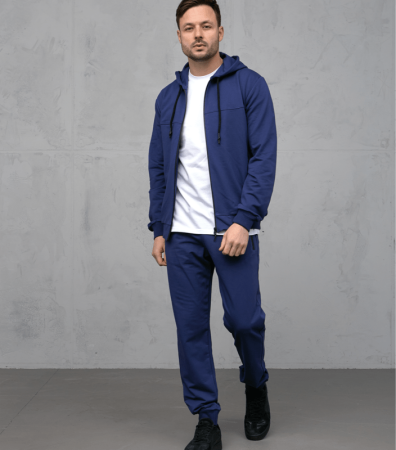Спортивный костюм на молнии с капюшоном